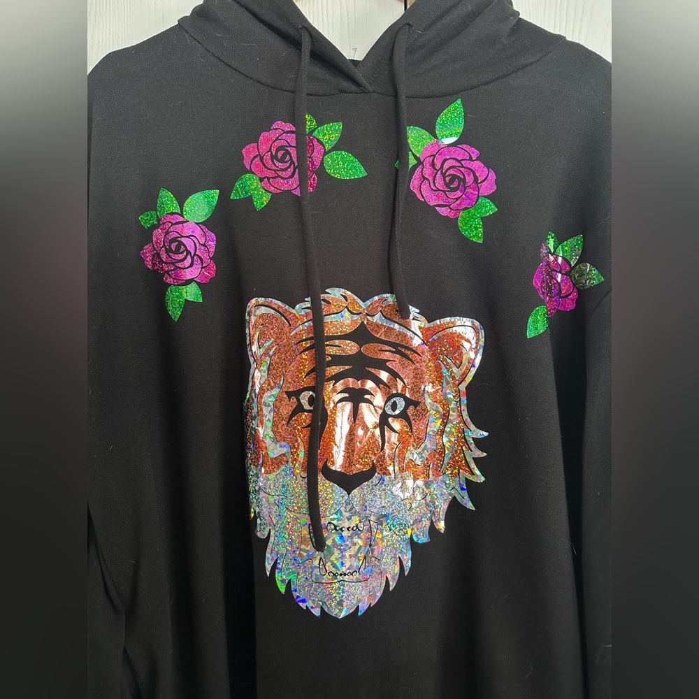 Handmade Taylor Swift Blind for Love Hoodie - Picture 3 of 7